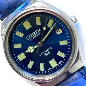 Antique automatic Citizen watch. Not battery operated. Works Great
